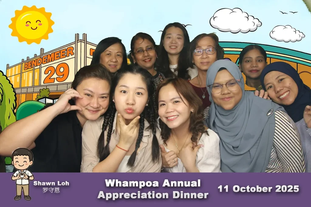 Singapore wedding photo booth sample with bride groom and guests
