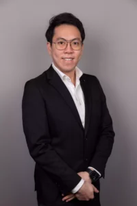 Professional headshot photographer Singapore | iSnap Photography